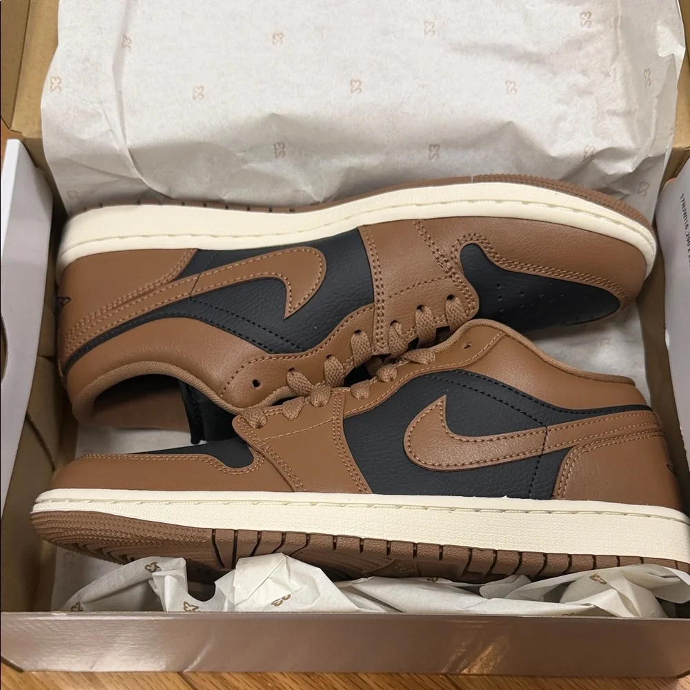 Nike Womens Air Jordan 1 low. New in box. Black and Brown. New in box. - Picture 1 of 7